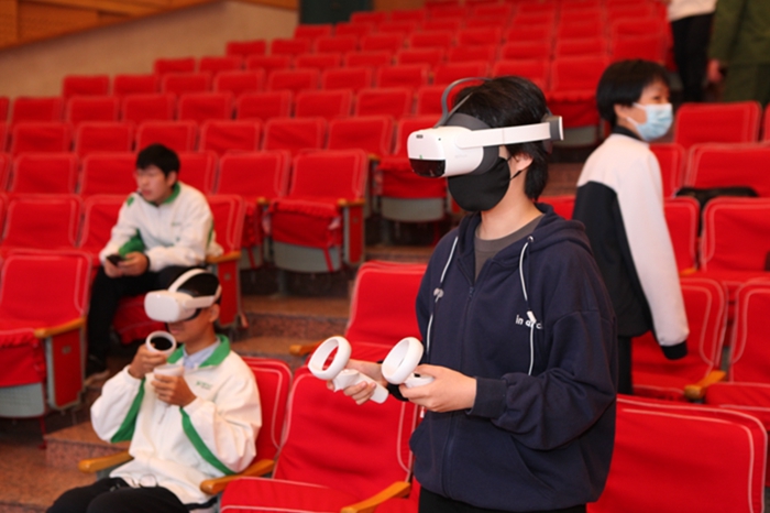 辽宁省“英才计划”在东北育才开讲"元宇宙"