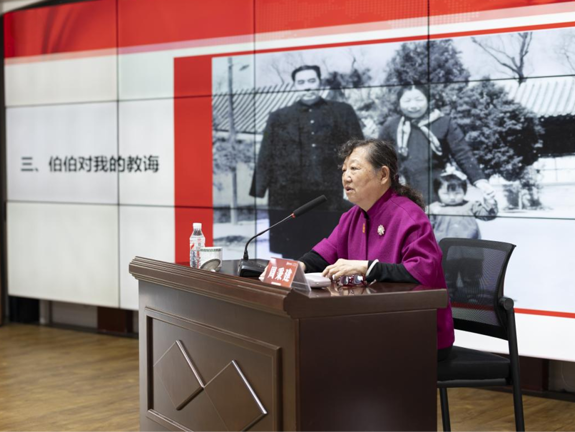【廉风润教・党课铸魂】周秉建走进东北育才讲授廉洁教育党课《敬仰的伯父 爱戴的总理》