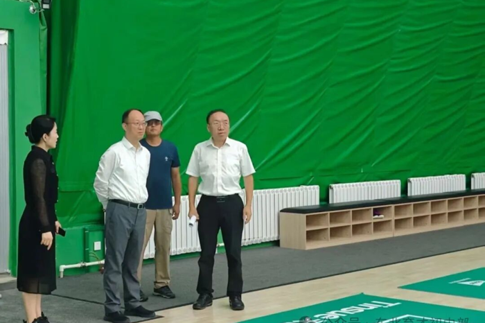 市教育局党组书记、局长关金到东北育才学校中山校区调研指导开学前校园安全工作